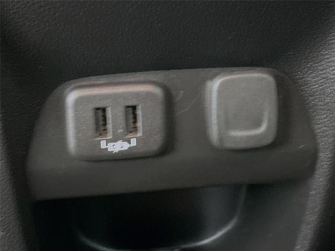 Used 2019 Chevrolet Colorado LT image 23