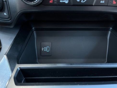 New 2025 Ford F350 XLT w/ Black Appearance Package image 28