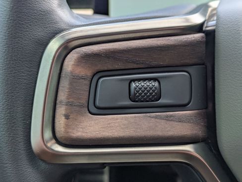 Used 2023 Rivian R1S Launch Edition image 16