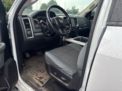 Used 2016 RAM 1500 Big Horn AWD/4WD image 9