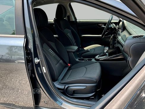 Used 2019 Kia Forte S FWD image 25
