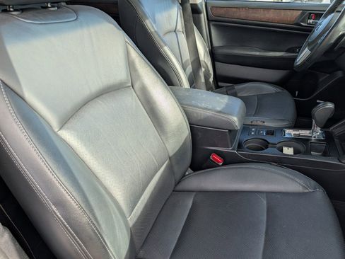 Used 2016 Subaru Outback 3.6R Limited image 24