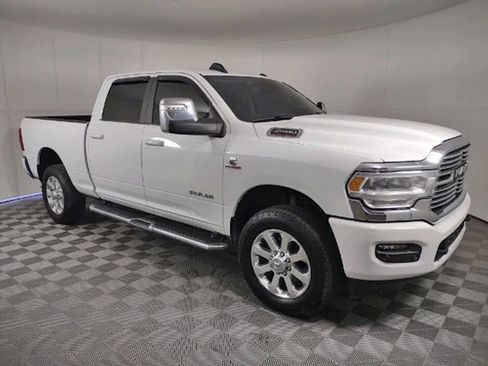 Used 2023 RAM 2500 Laramie AWD/4WD image 3