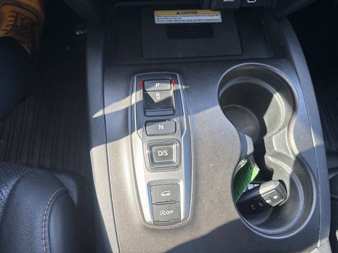 Used 2022 Honda Pilot TrailSport image 13