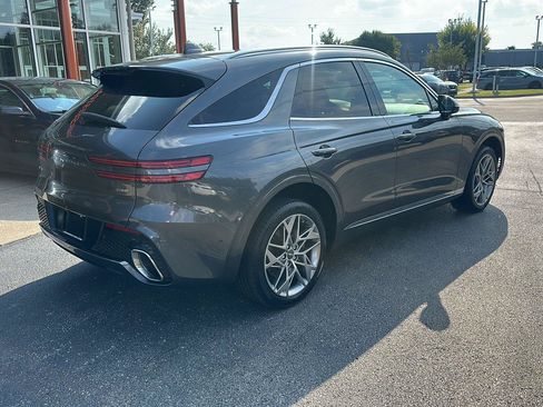 Used 2022 Genesis GV70 2.5T w/ Advanced Package AWD/4WD image 3