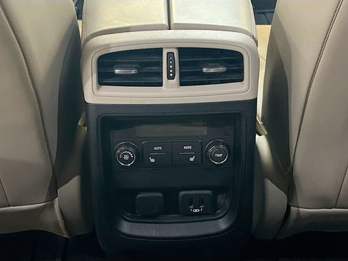 Used 2019 Buick Envision Essence AWD/4WD image 25