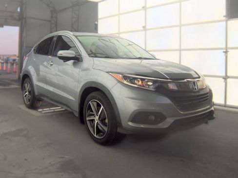 Used 2022 Honda HR-V EX image 4