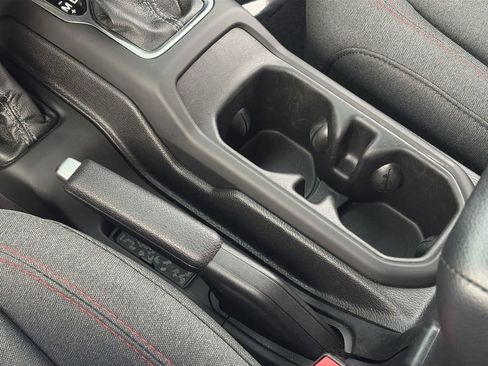 Used 2024 Jeep Wrangler Unlimited Rubicon w/ Convenience Group image 18