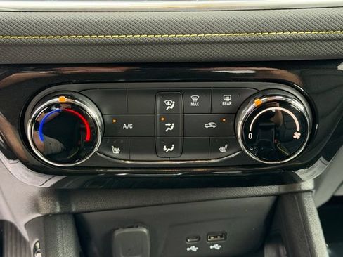 Certified 2024 Chevrolet TrailBlazer ACTIV FWD image 30