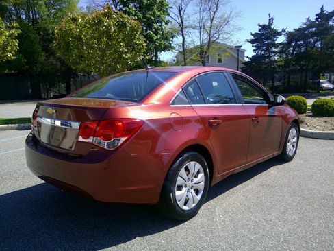 Used 2012 Chevrolet Cruze LS w/ Connectivity Package FWD image 10
