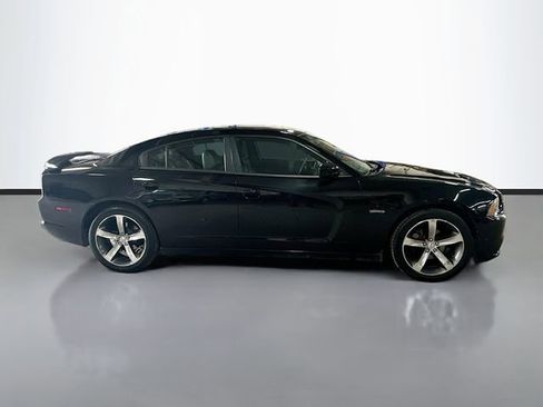 Used 2014 Dodge Charger SXT image 5