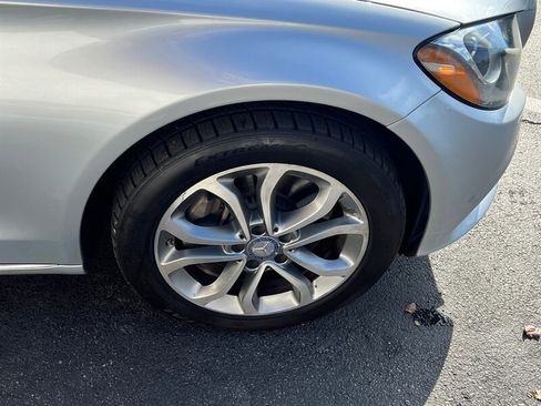 Used 2015 Mercedes-Benz C 300 4MATIC Sedan image 10