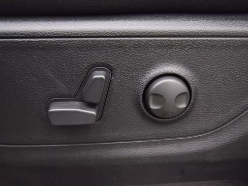 New 2026 RAM 1500 4x4 Crew Cab image 34