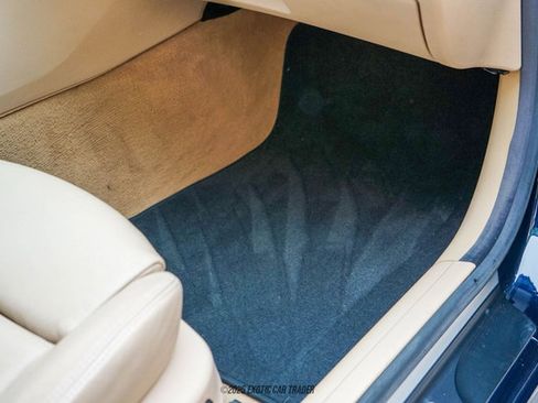 Used 2006 BMW 330Ci Convertible image 38