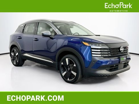 Used 2025 Nissan Kicks SR AWD/4WD image 1
