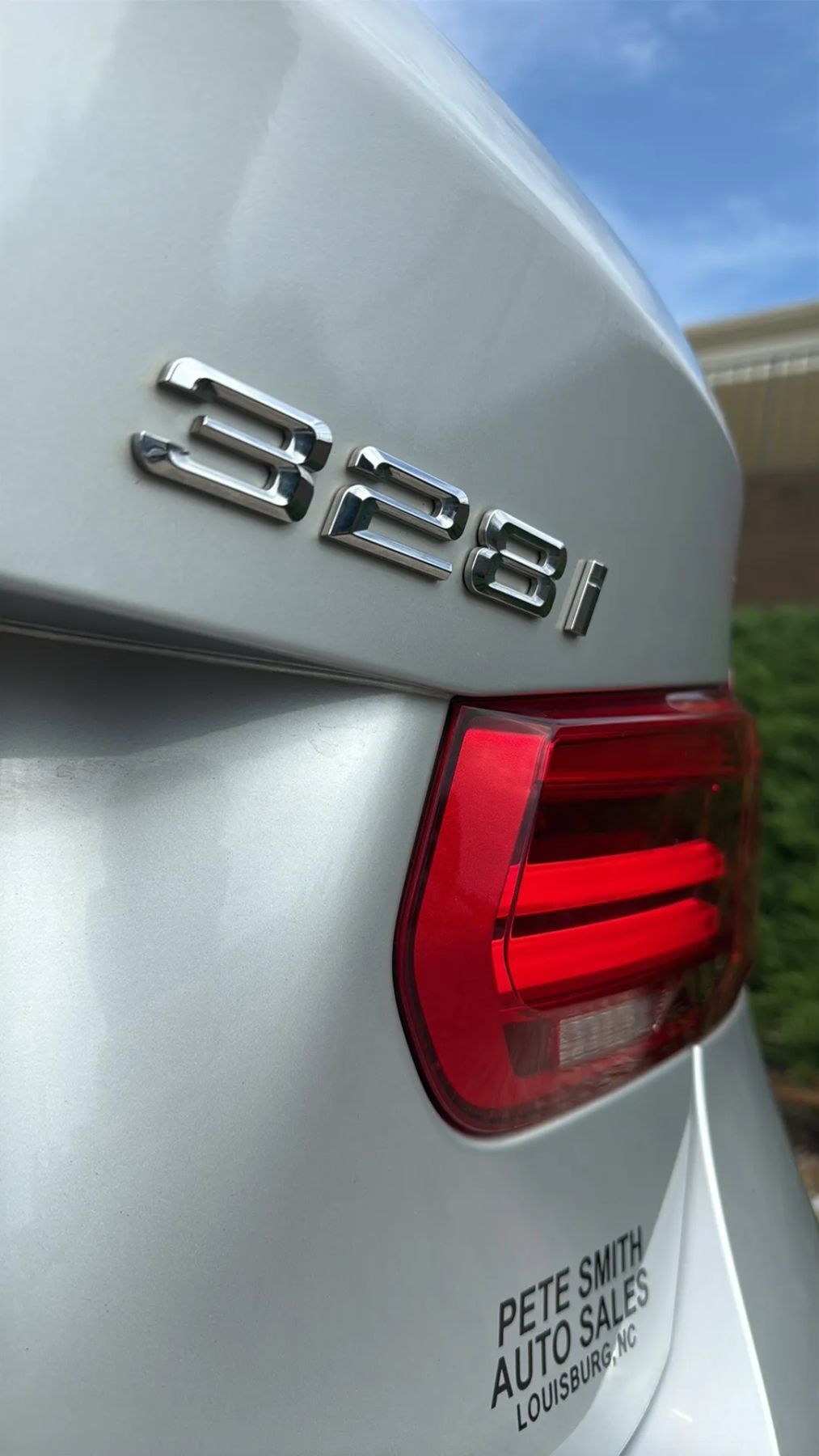 Used 2016 BMW 328i Sedan RWD image 11