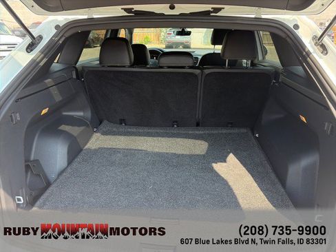 Used 2022 Volkswagen Atlas Cross Sport SE AWD/4WD image 25