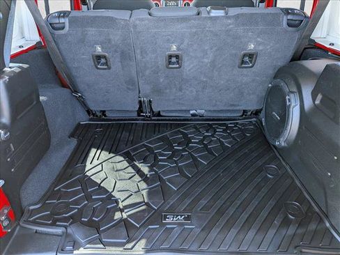 Used 2018 Jeep Wrangler Unlimited Rubicon w/ Safety Group AWD/4WD image 6