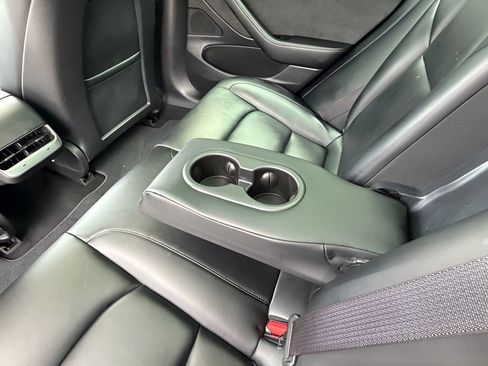 Used 2020 Tesla Model 3 Standard Range Plus RWD image 29