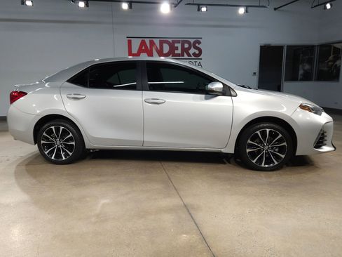 Used 2019 Toyota Corolla SE FWD image 8