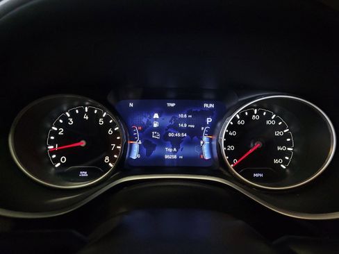 Used 2019 Jeep Compass Latitude w/ Popular Equipment Group AWD/4WD image 23