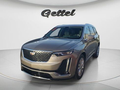 Used 2023 Cadillac XT6 Premium Luxury w/ Technology Package FWD image 1