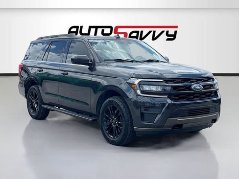 Used 2023 Ford Expedition XLT AWD/4WD image 1