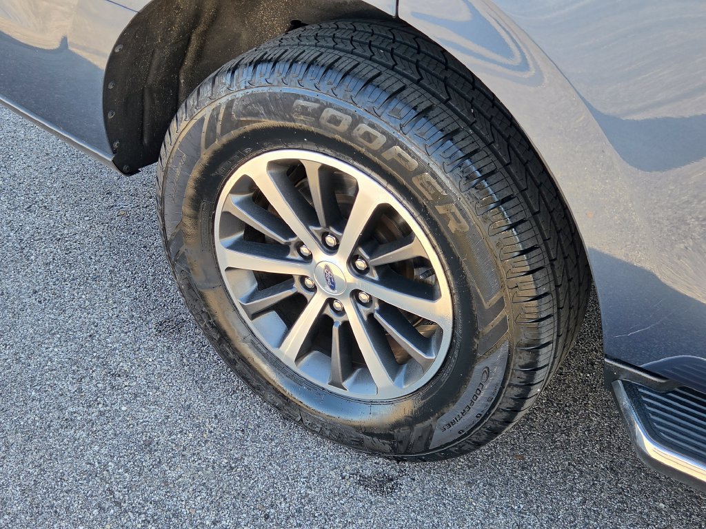 Used 2020 Ford Expedition XLT AWD/4WD image 34