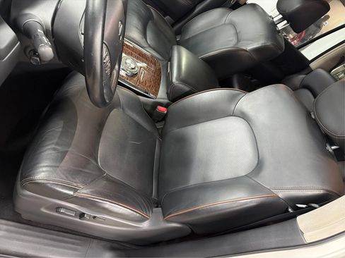 Used 2019 Nissan Armada Platinum w/ Captain's Chairs Package RWD image 16