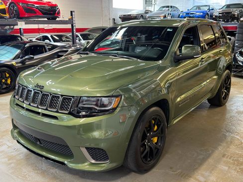 Used 2021 Jeep Grand Cherokee Trackhawk w/ Trailer Tow Group IV AWD/4WD image 12