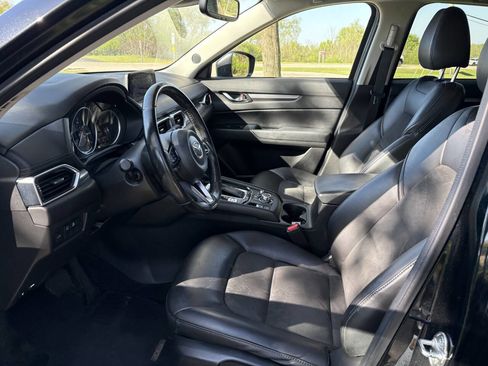 Used 2018 MAZDA CX-5 Touring w/ Preferred Equipment Package AWD/4WD image 12
