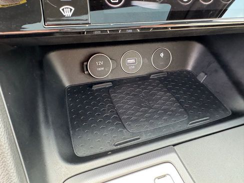 Used 2024 Genesis G70 3.3T Advanced image 32