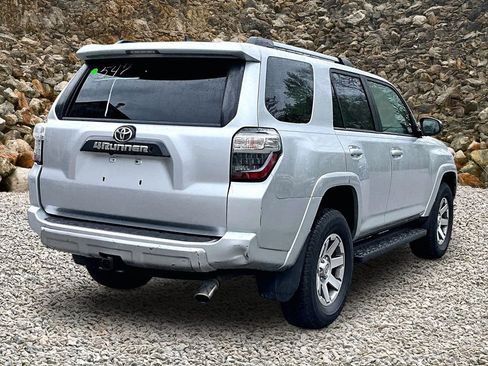 Used 2015 Toyota 4Runner Trail AWD/4WD image 2