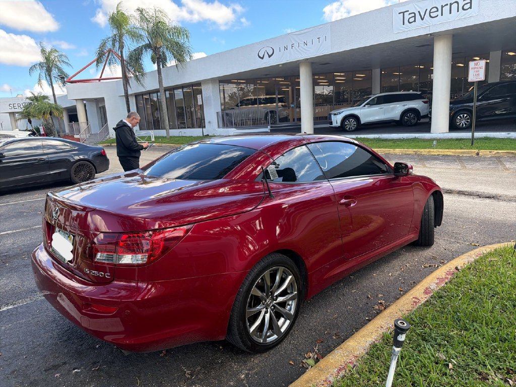 Used 2014 Lexus IS 250C w/ Luxury Package RWD image 2