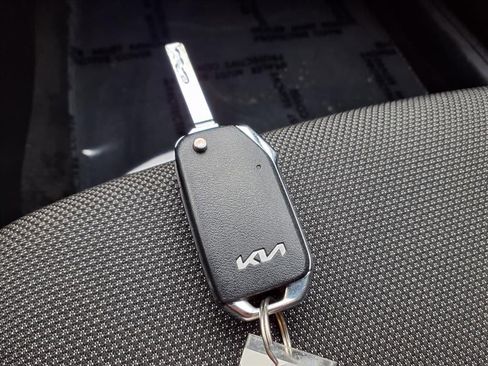 Used 2023 Kia Forte LXS image 10