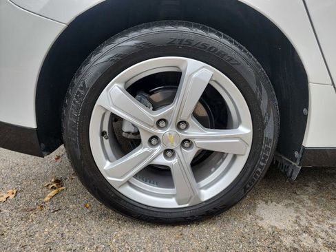 Used 2016 Chevrolet Volt LT image 10