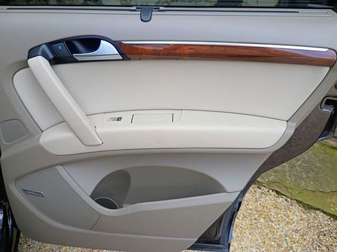 Used 2015 Audi Q7 3.0T Premium Plus w/ Premium Plus Package image 56