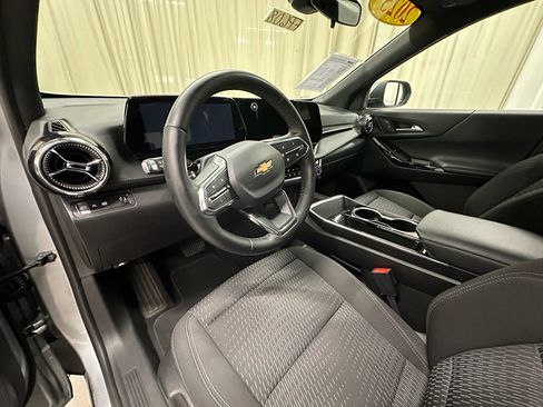 Certified 2025 Chevrolet Equinox LT image 24