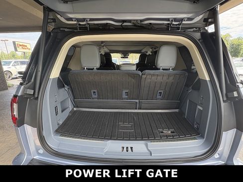 Used 2019 Lincoln Navigator Black Label w/ Cargo Package AWD/4WD image 33