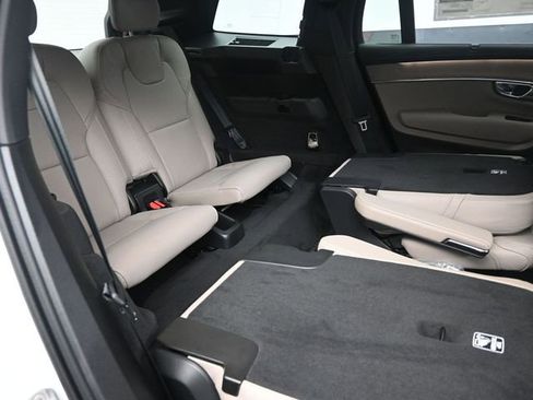New 2026 Volvo XC90 B6 Ultra w/ Protection Package Premier image 28