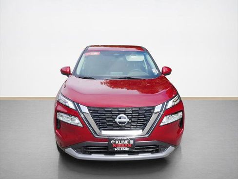 Certified 2022 Nissan Rogue SV image 8