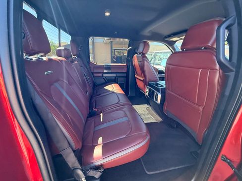 Used 2019 Ford F150 Platinum w/ Equipment Group 701A Luxury AWD/4WD image 19