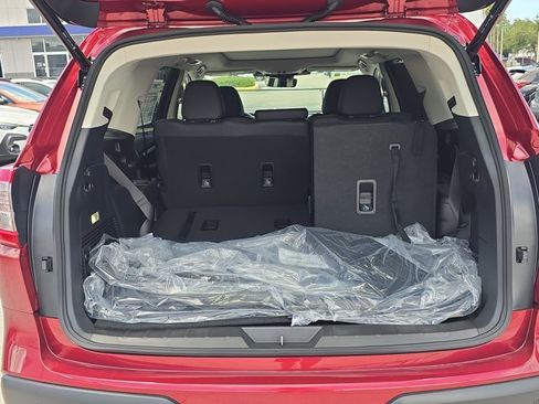 New 2025 Subaru Ascent Limited w/ Popular Package #2 image 8