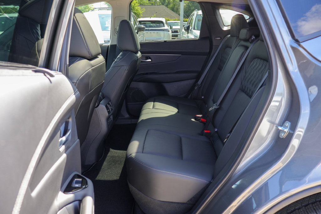 New 2026 Nissan Murano Platinum w/ Cargo Package AWD/4WD image 7