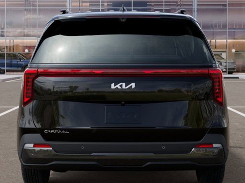 New 2025 Kia Carnival SX Prestige image 13