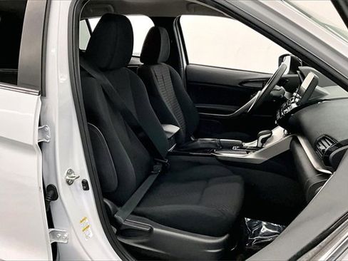 Used 2023 Mitsubishi Eclipse Cross SE image 7