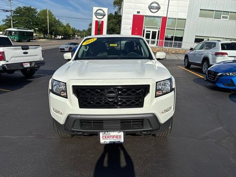 Certified 2022 Nissan Frontier SV AWD/4WD image 2