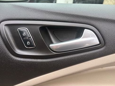Used 2015 Ford Escape SE FWD image 62