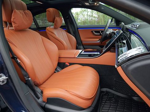 Used 2023 Mercedes-Benz S 580 4MATIC Sedan image 40