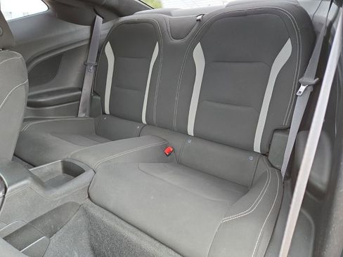 Used 2022 Chevrolet Camaro LT RWD image 15